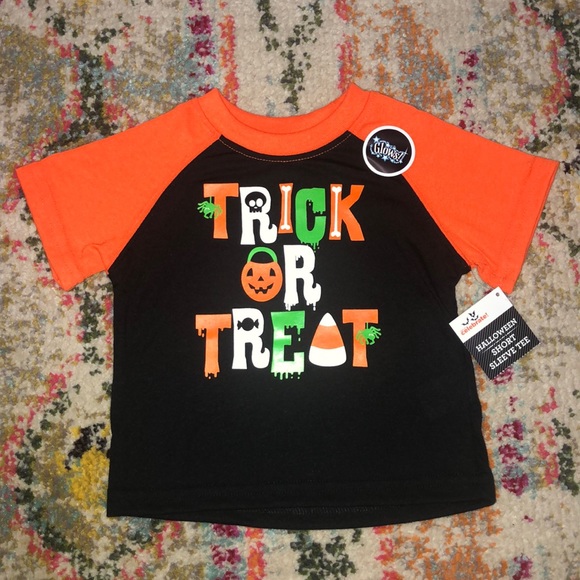 Other - 🧜🏼♀️3 for $15 item!🧜🏼♀️ Halloween glow tee